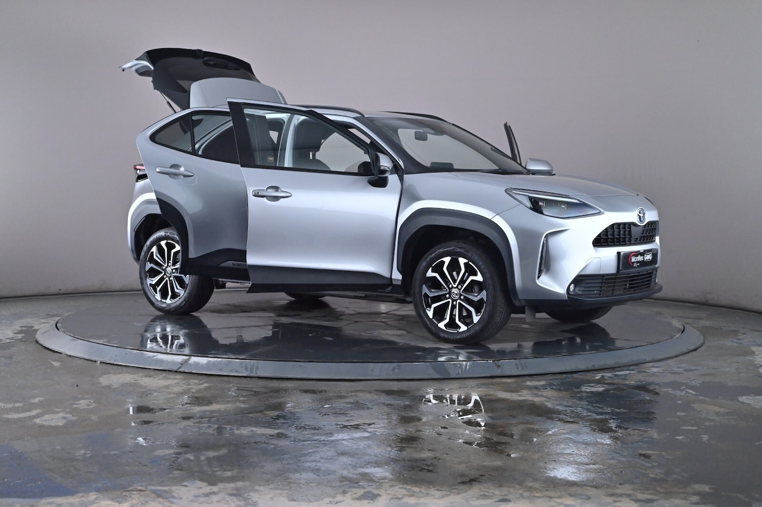 Used Toyota Yaris Cross 2023 for sale - 76730476: Photo 32