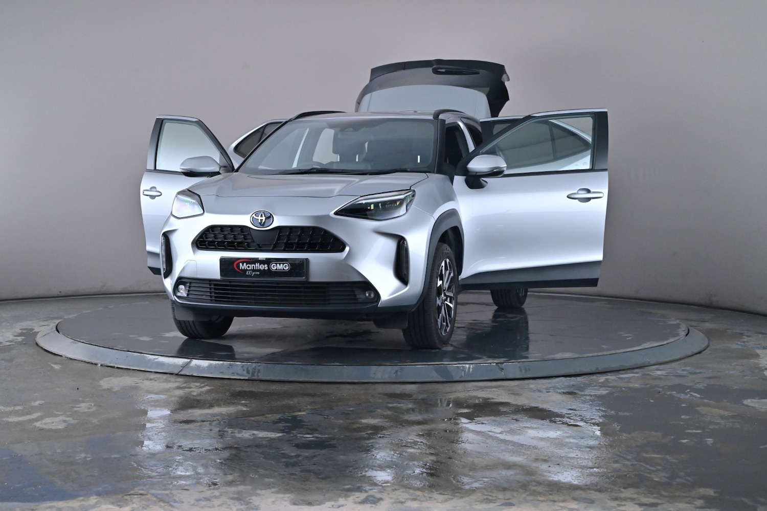 Used Toyota Yaris Cross 2023 for sale - 76730476: Photo 44