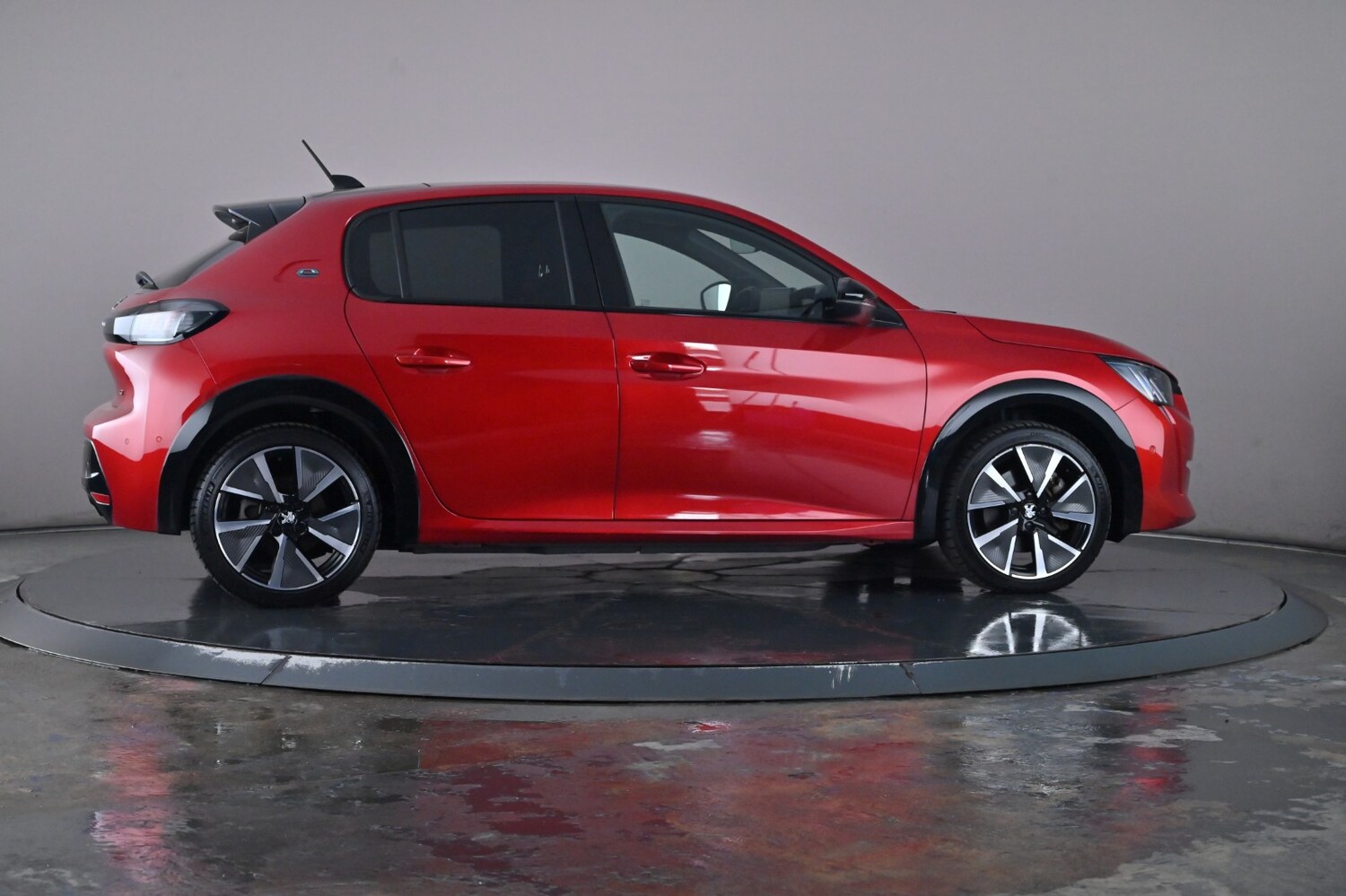 Used Peugeot 208 2022 for sale - 76716433: Photo 32