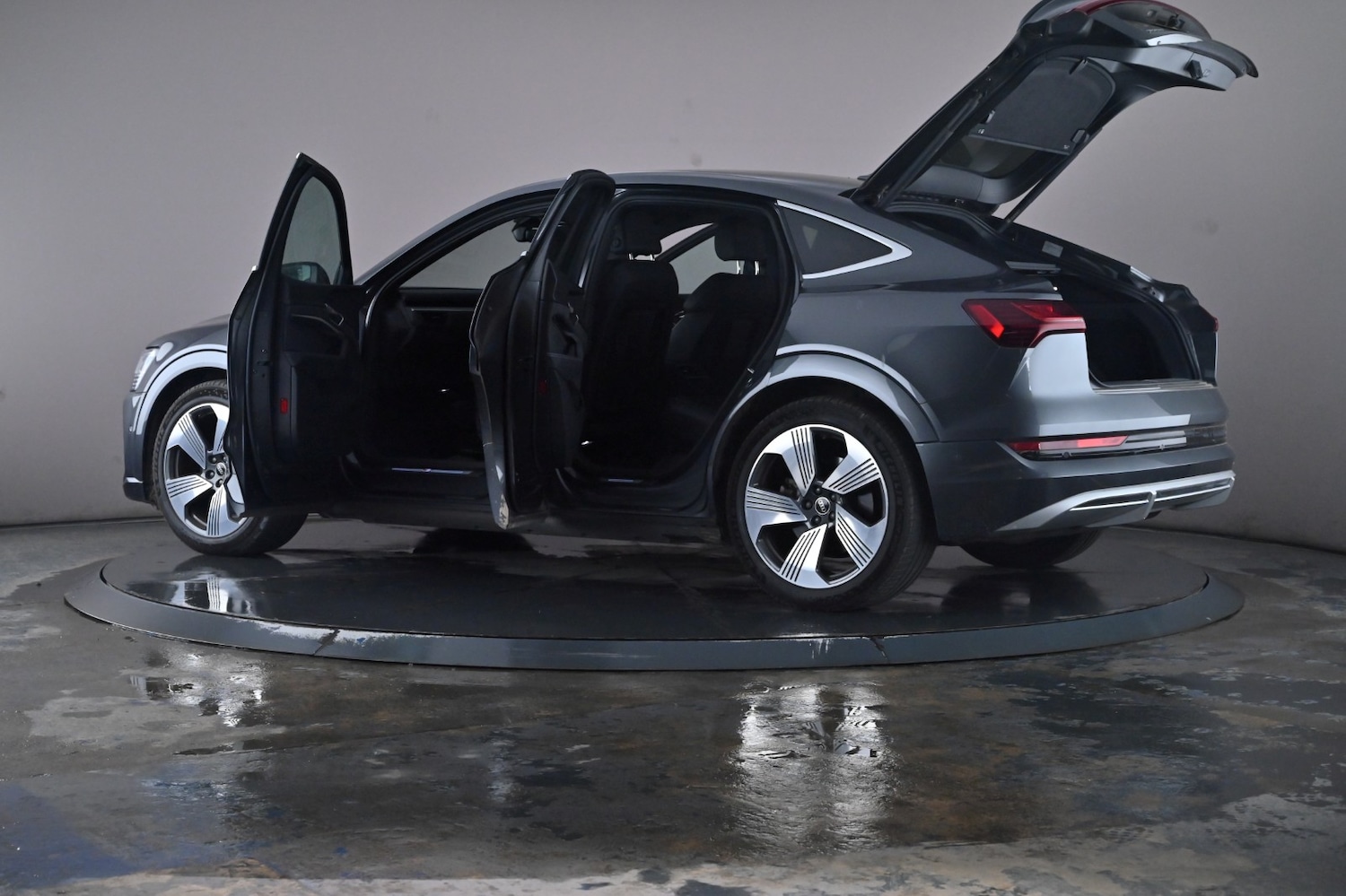 Used Audi e-tron 2022 for sale - 76672409: Photo 54