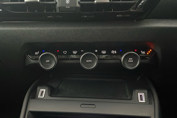 Used Citroen C4 2021 for sale - 76236518: Photo 13