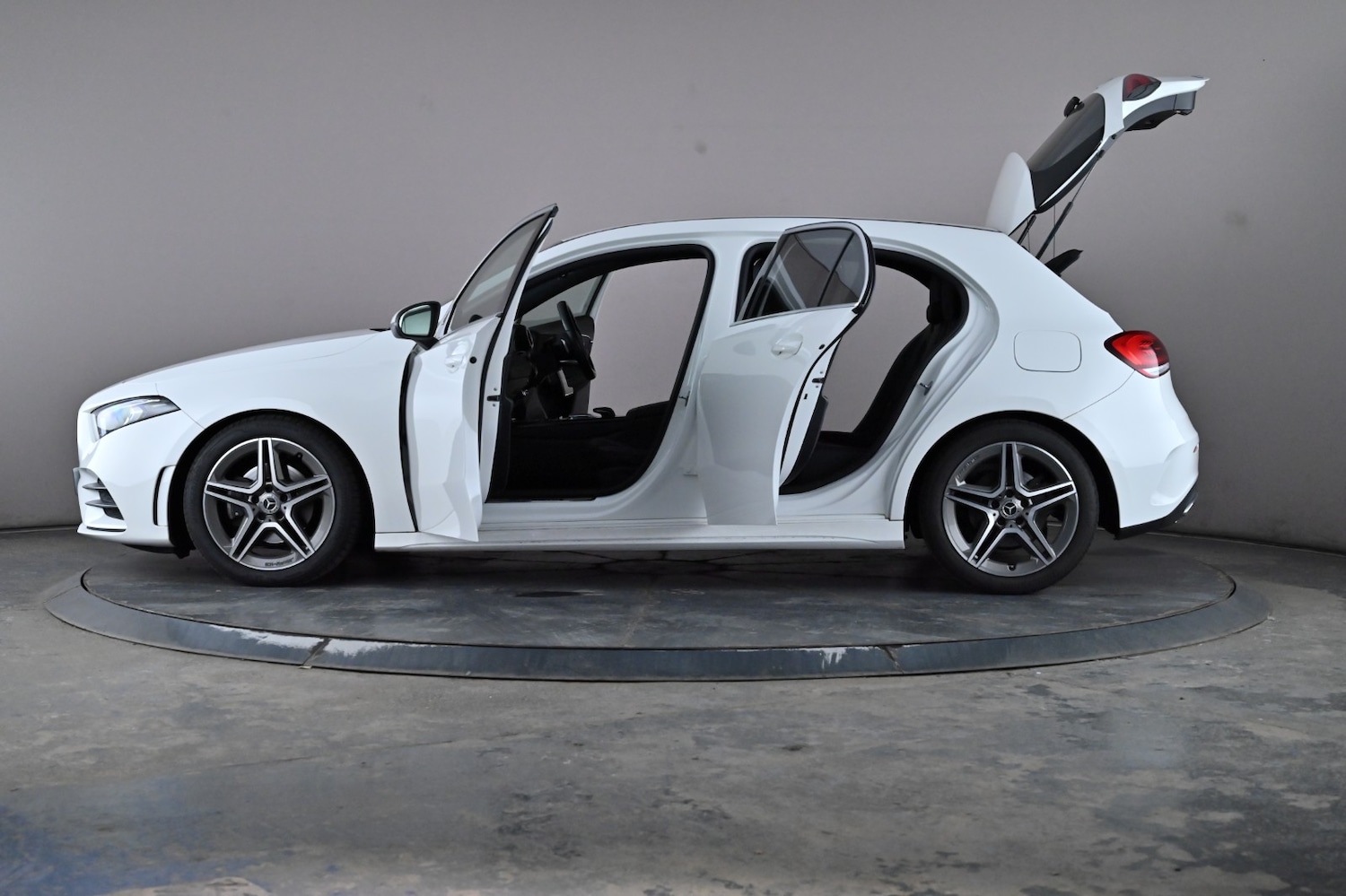 Used Mercedes-Benz A-Class 2019 for sale - 76635218: Photo 62