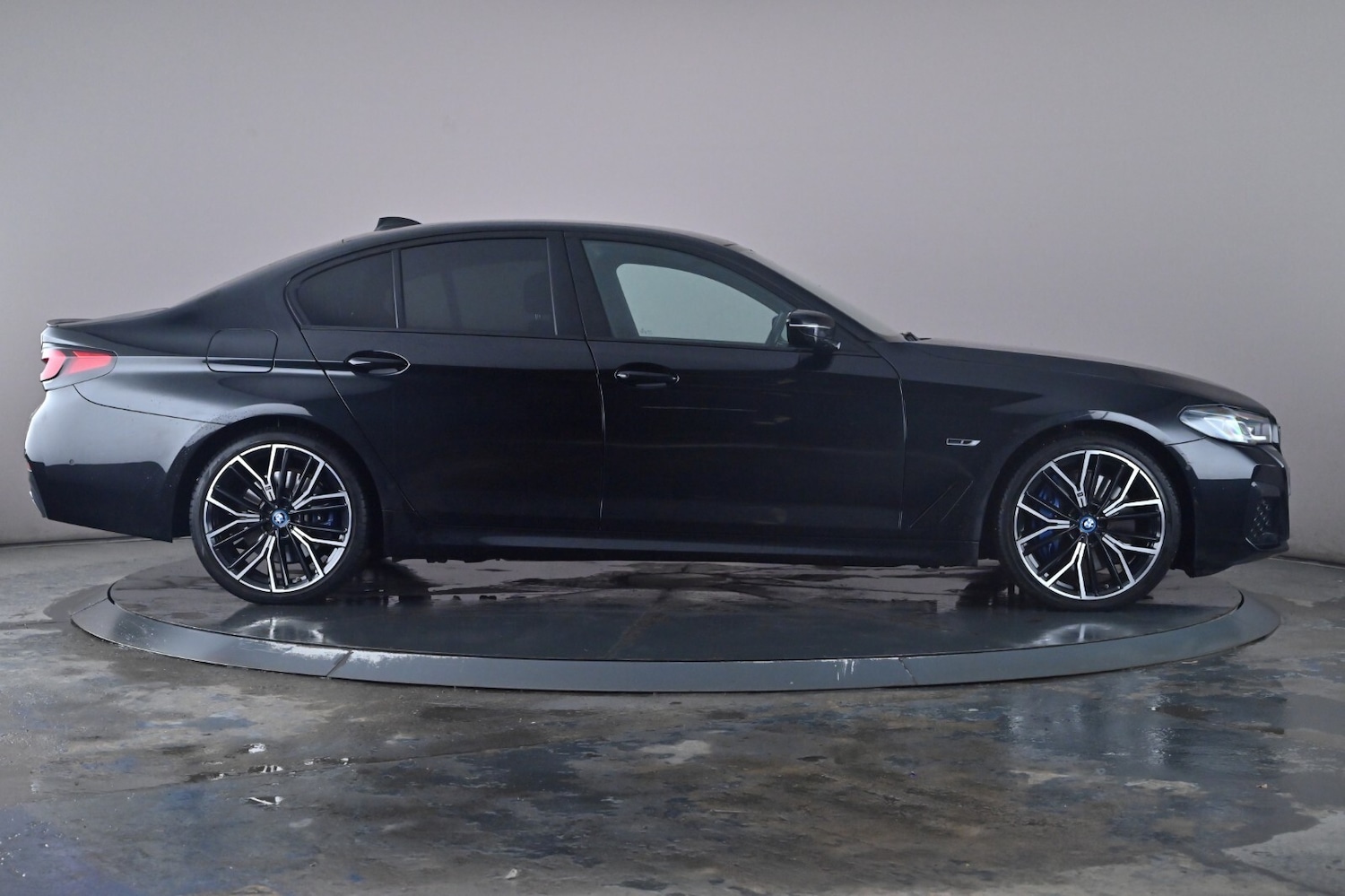 Used BMW 5 Series 2022 for sale - 76660223: Photo 3