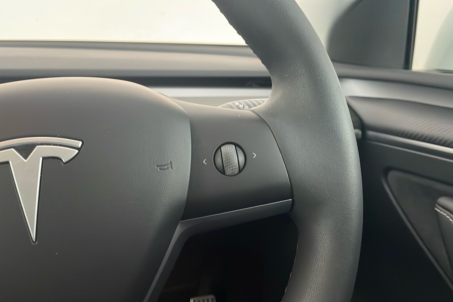 Used Tesla Model Y 2024 for sale - 76133520: Photo 16