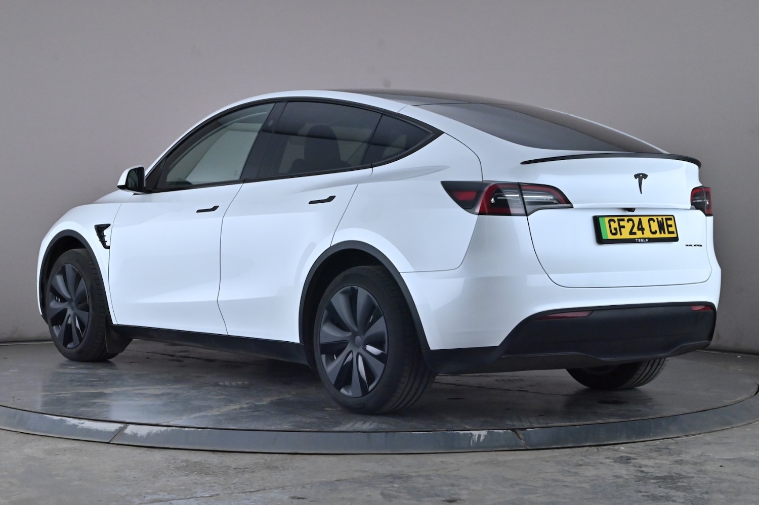 Used Tesla Model Y 2024 for sale - 76133520: Photo 4