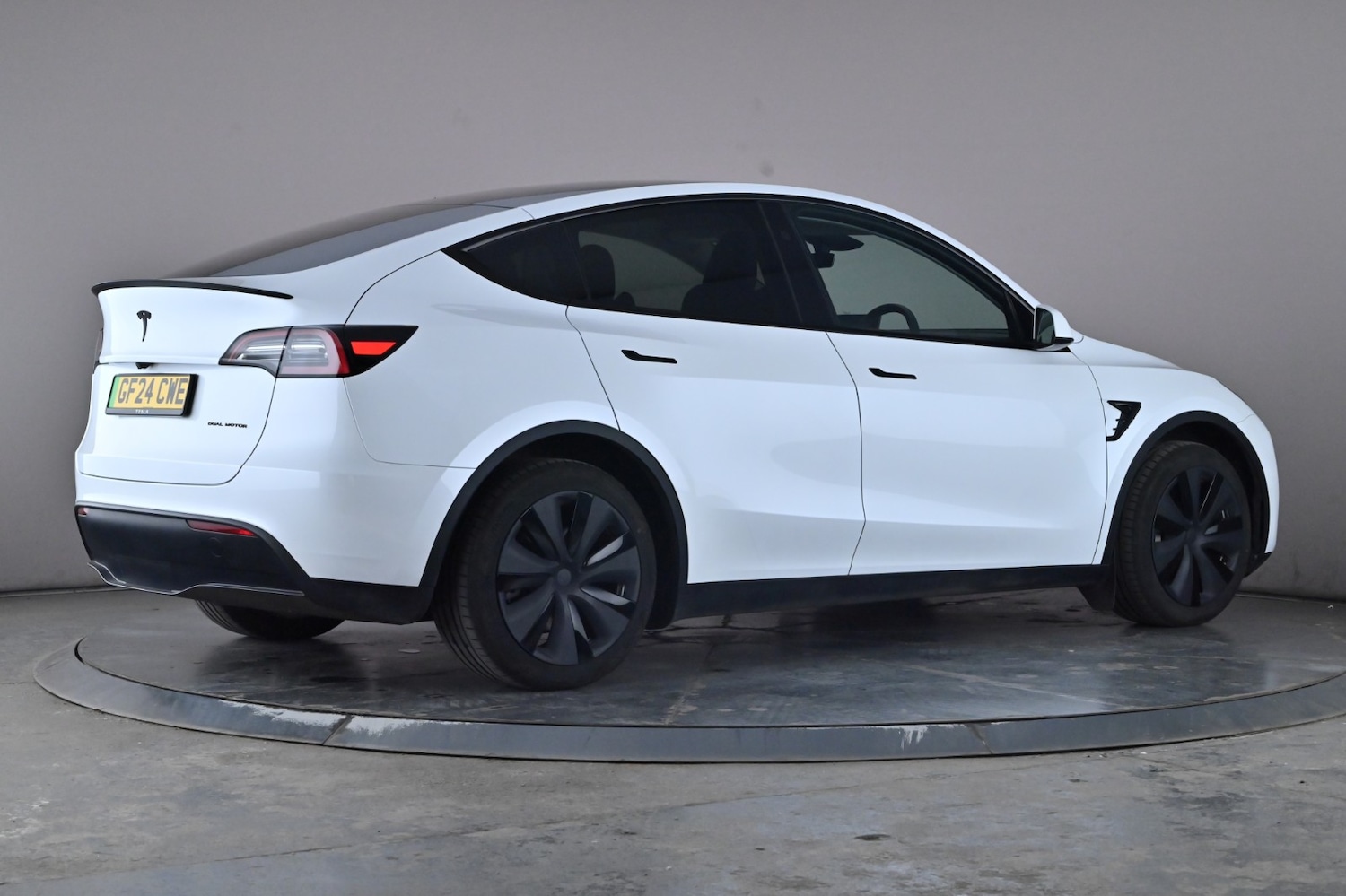 Used Tesla Model Y 2024 for sale - 76133520: Photo 6