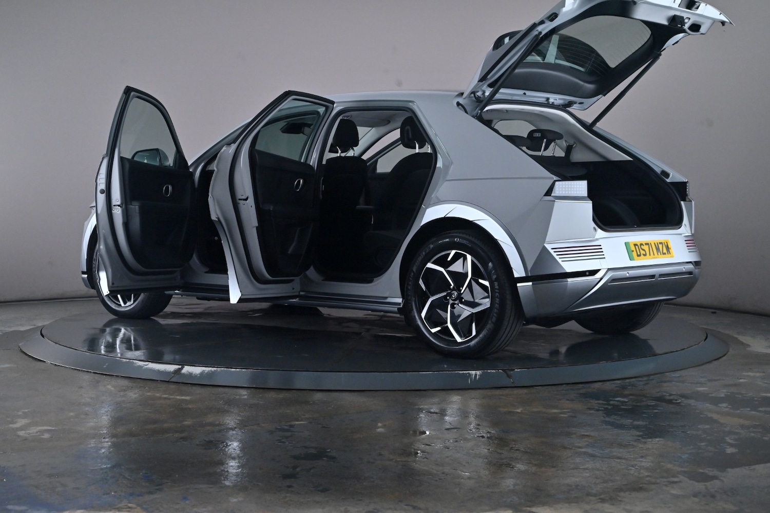 Used Hyundai IONIQ 5 2022 for sale - 76635191: Photo 55