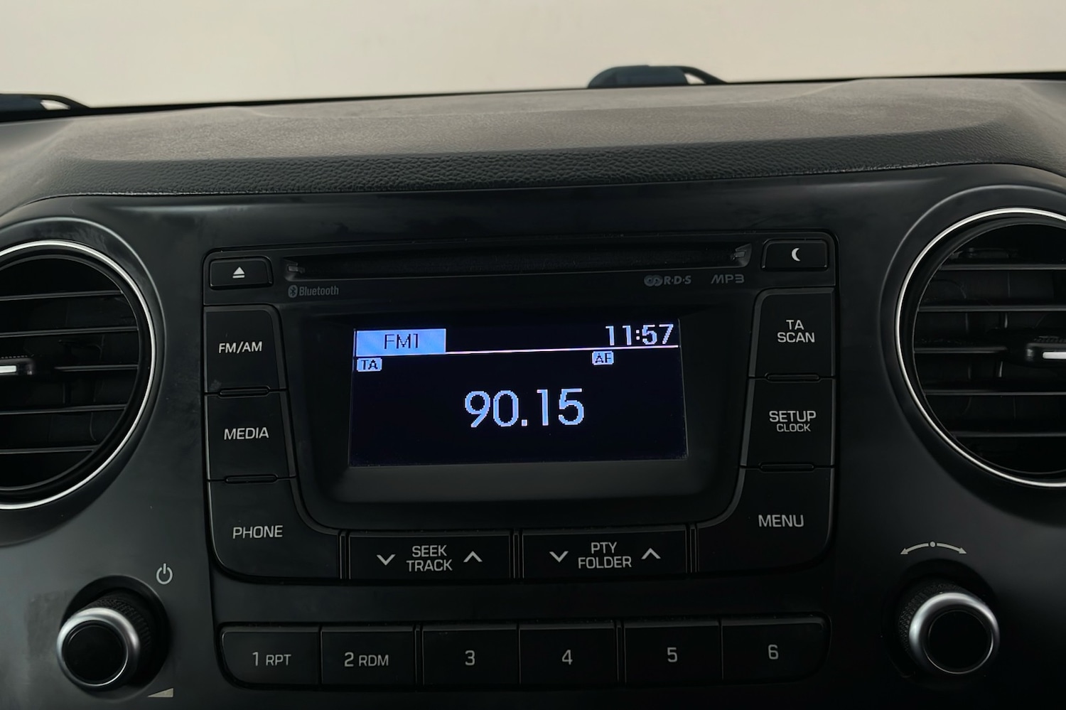 Used Hyundai i10 2015 for sale - 76605422: Photo 17