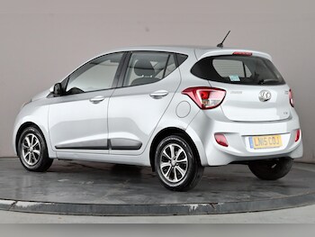 Used Hyundai i10 2015 for sale - 76605422: Photo