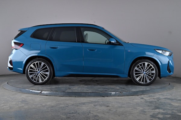 Used BMW iX1 2023 for sale - 76257162: Photo 3