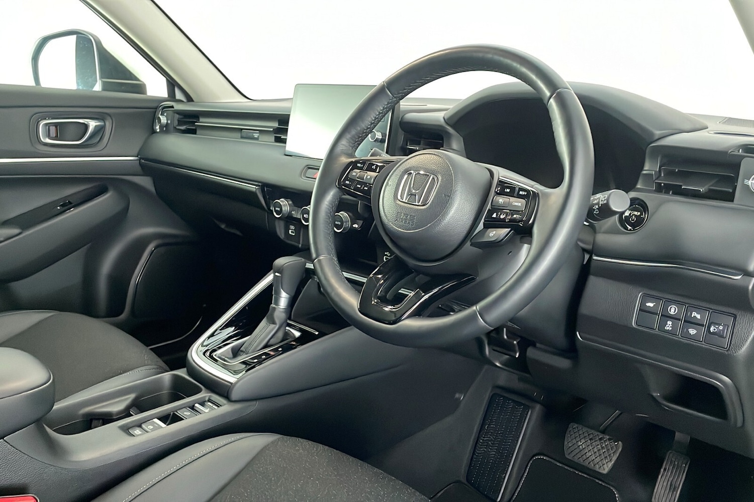 Used Honda HR-V 2023 for sale - 76635115: Photo 9