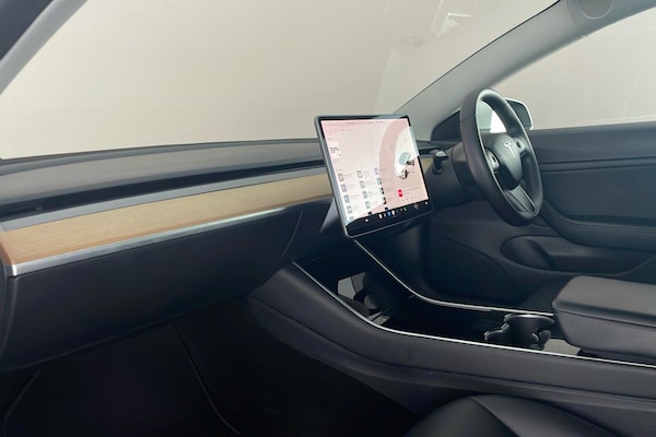 Used Tesla Model 3 2020 for sale - 76292765: Photo 24