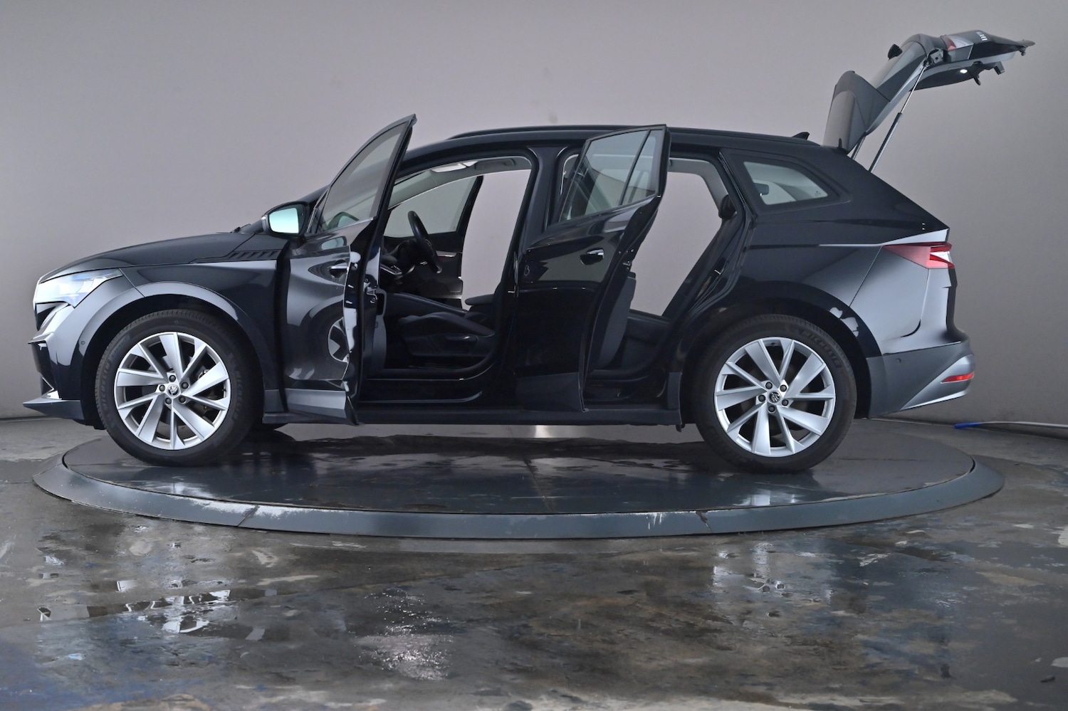 Used Skoda Enyaq 2022 for sale - 76621943: Photo 52