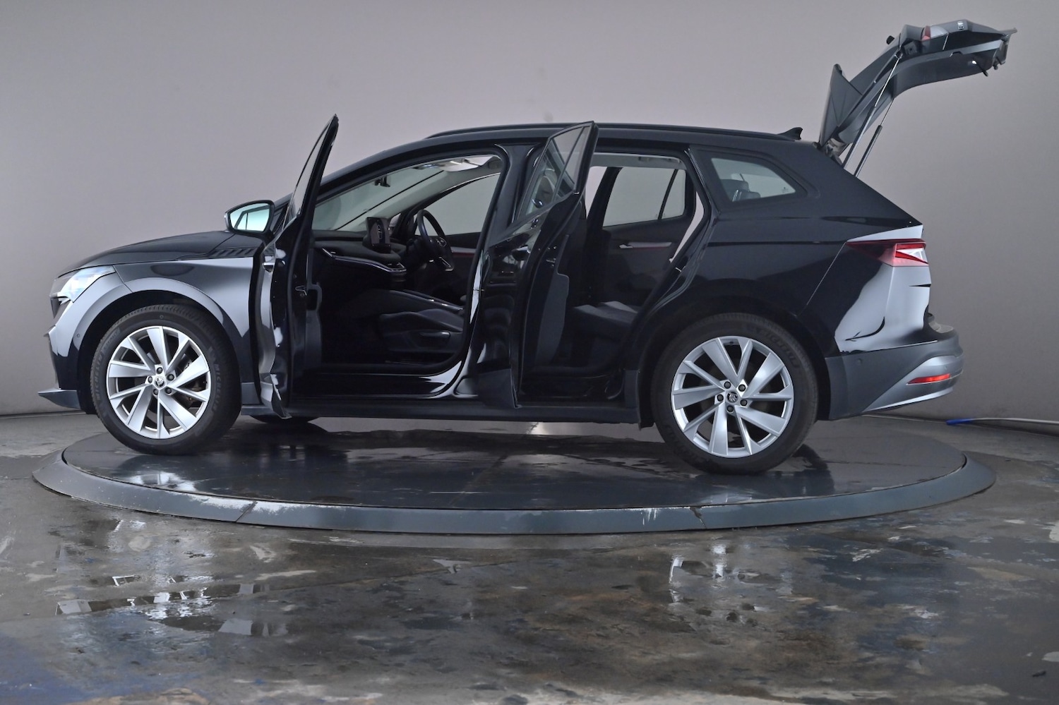 Used Skoda Enyaq 2022 for sale - 76621943: Photo 53