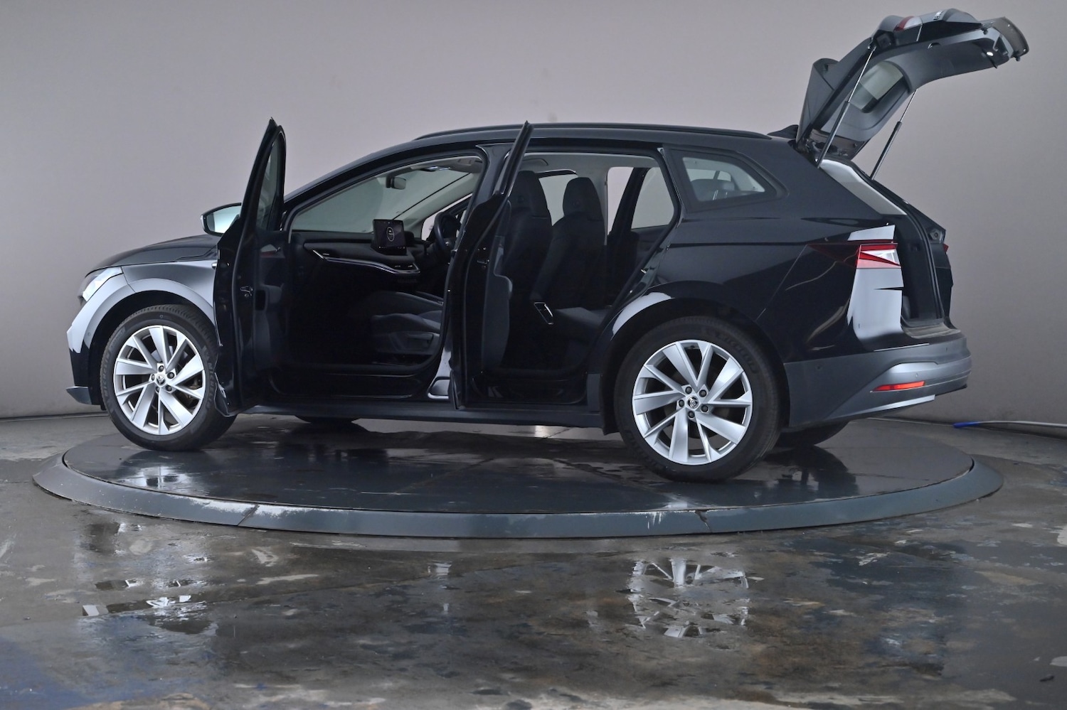 Used Skoda Enyaq 2022 for sale - 76621943: Photo 54