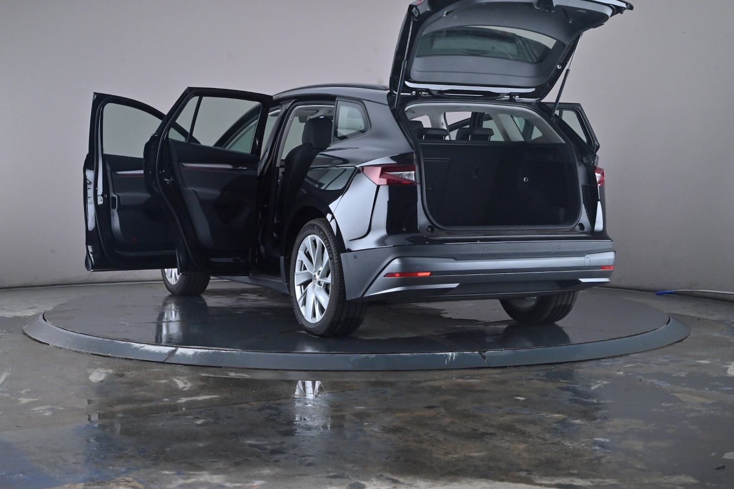 Used Skoda Enyaq 2022 for sale - 76621943: Photo 58