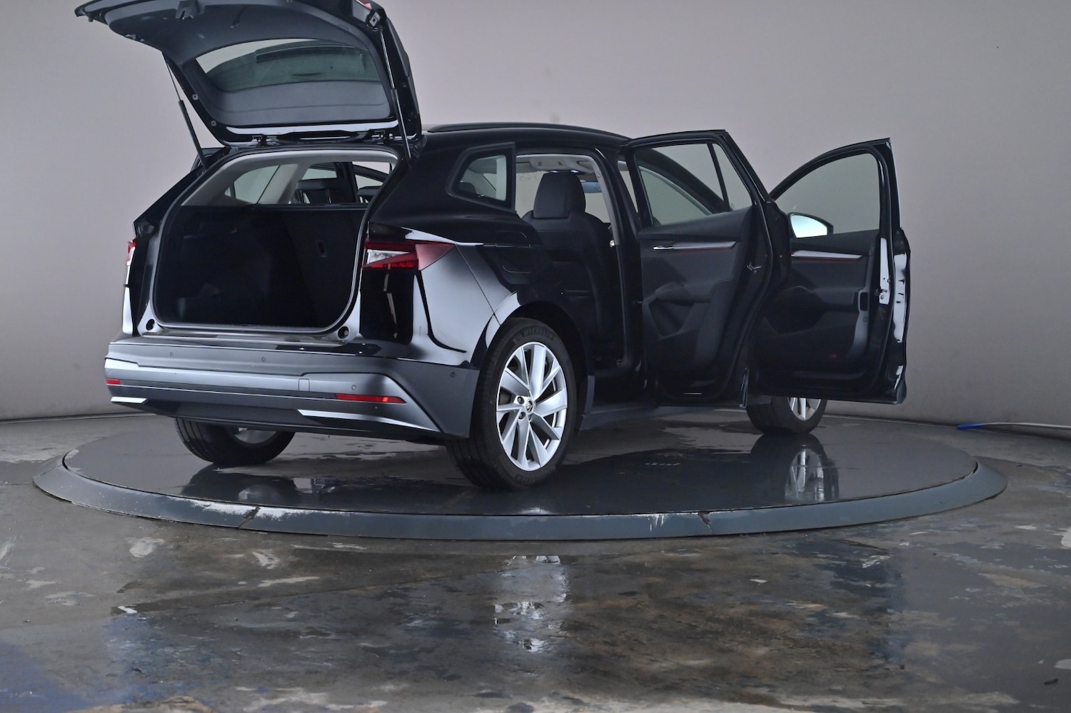 Used Skoda Enyaq 2022 for sale - 76621943: Photo 64