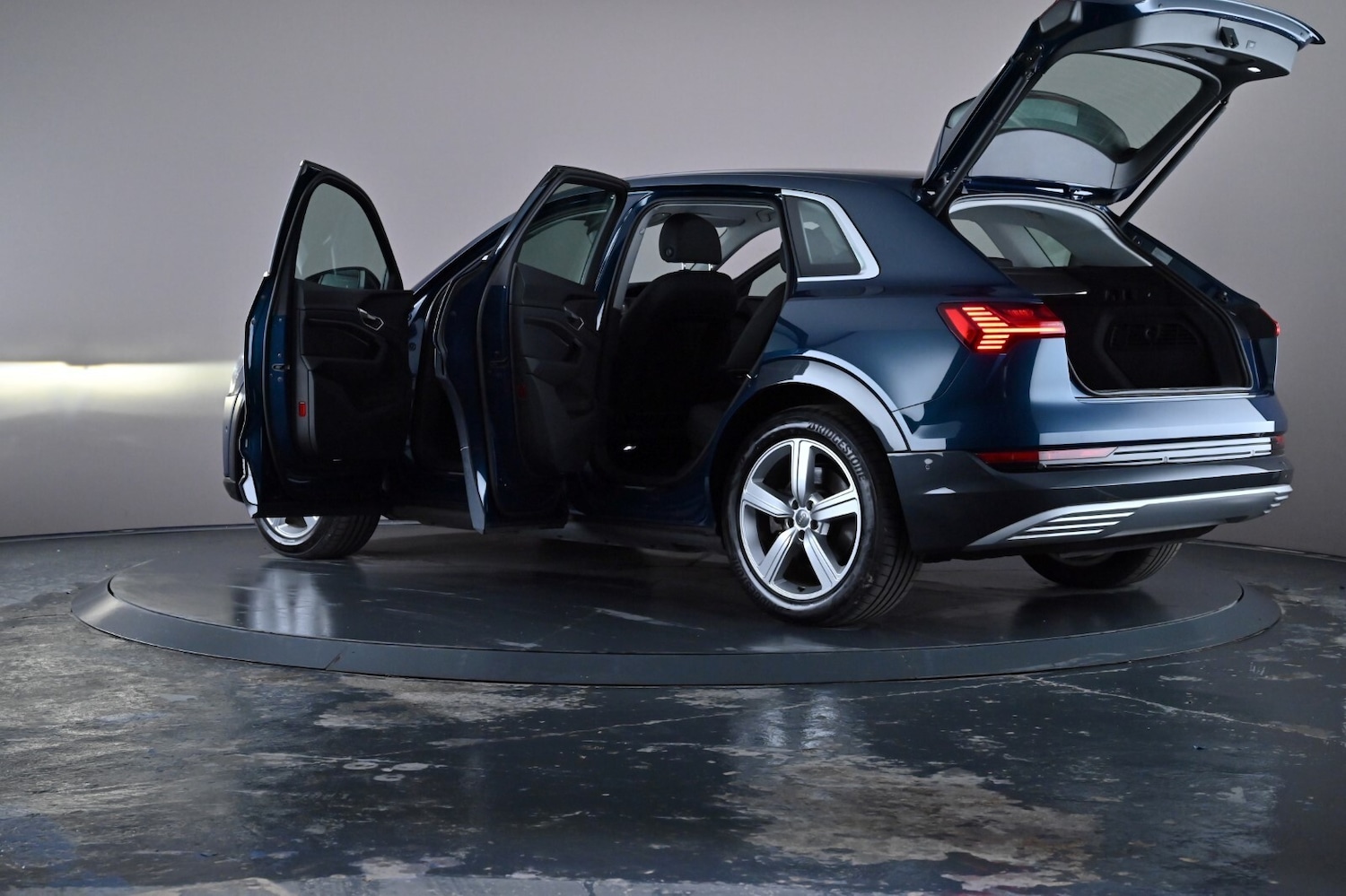 Used Audi e-tron 2021 for sale - 76672285: Photo 54