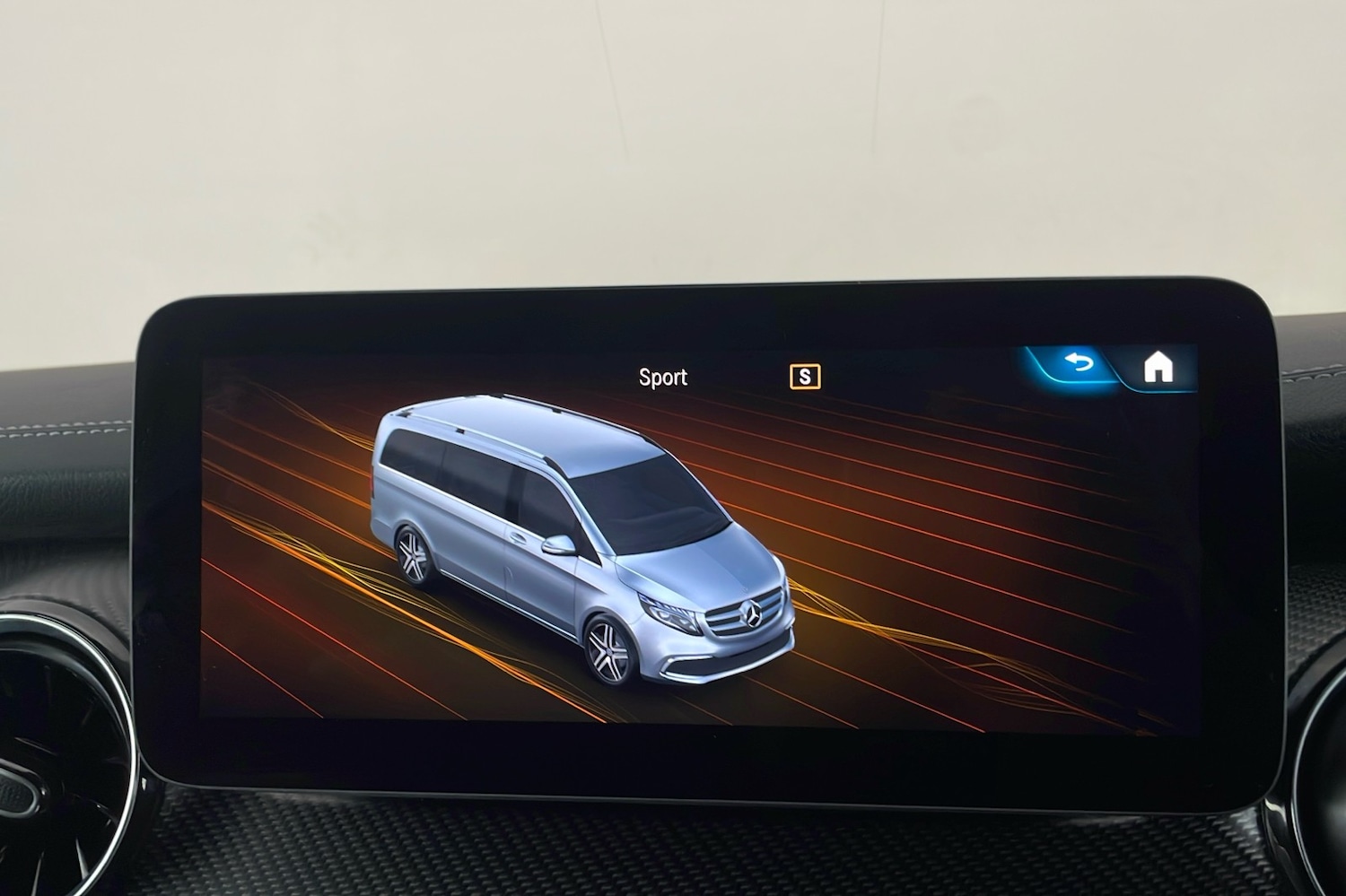 Used Mercedes-Benz V-Class 2023 for sale - 76950968: Photo 28