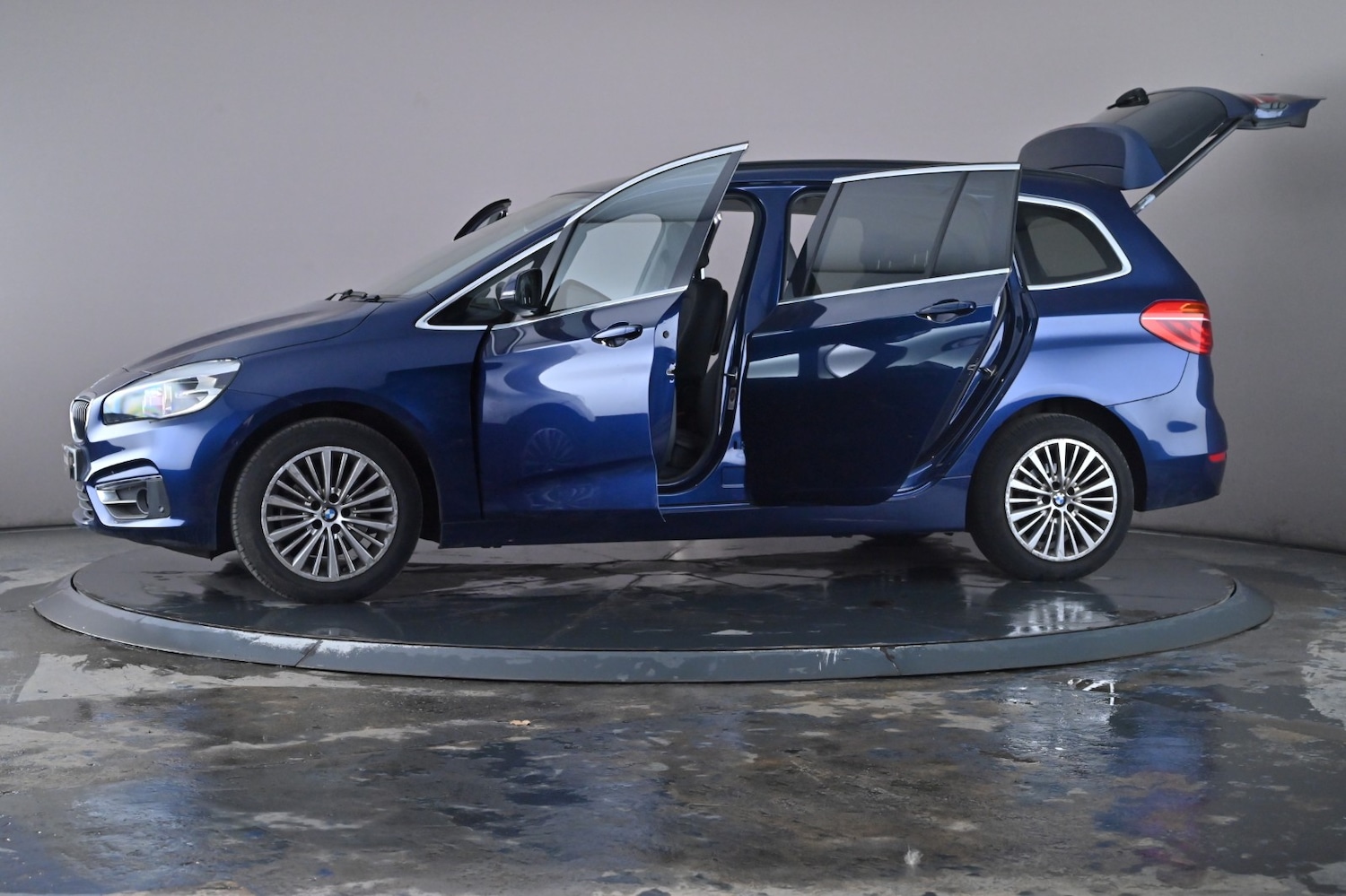 Used BMW 2 Series 2017 for sale - 76660311: Photo 61