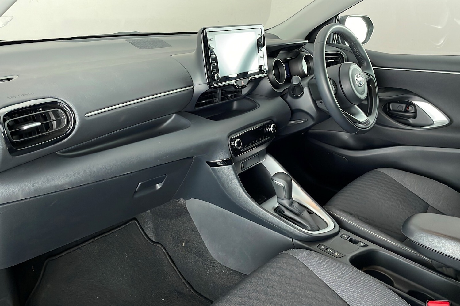 Used Toyota Yaris 2023 for sale - 76716465: Photo 10