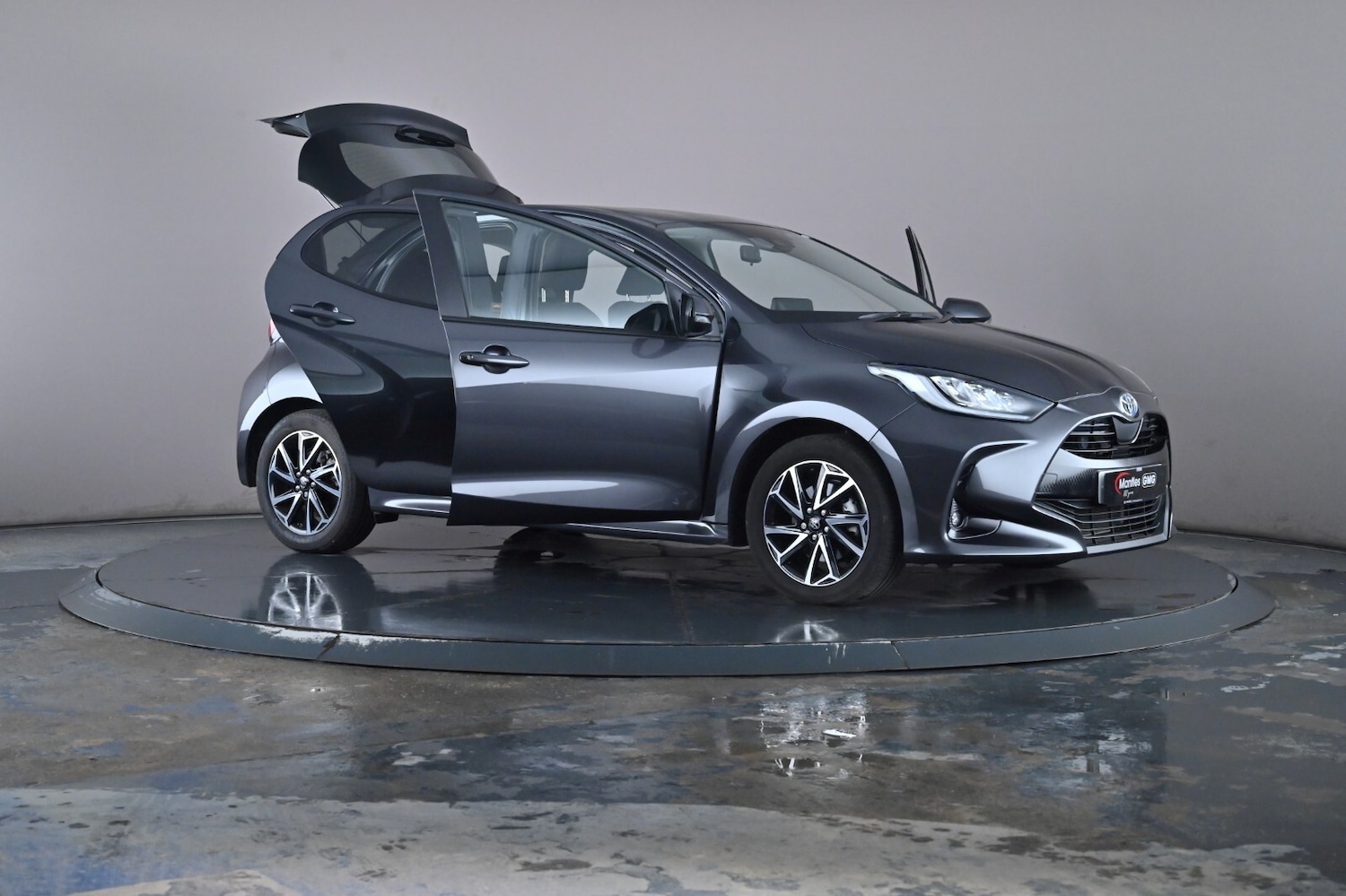 Used Toyota Yaris 2023 for sale - 76716465: Photo 34