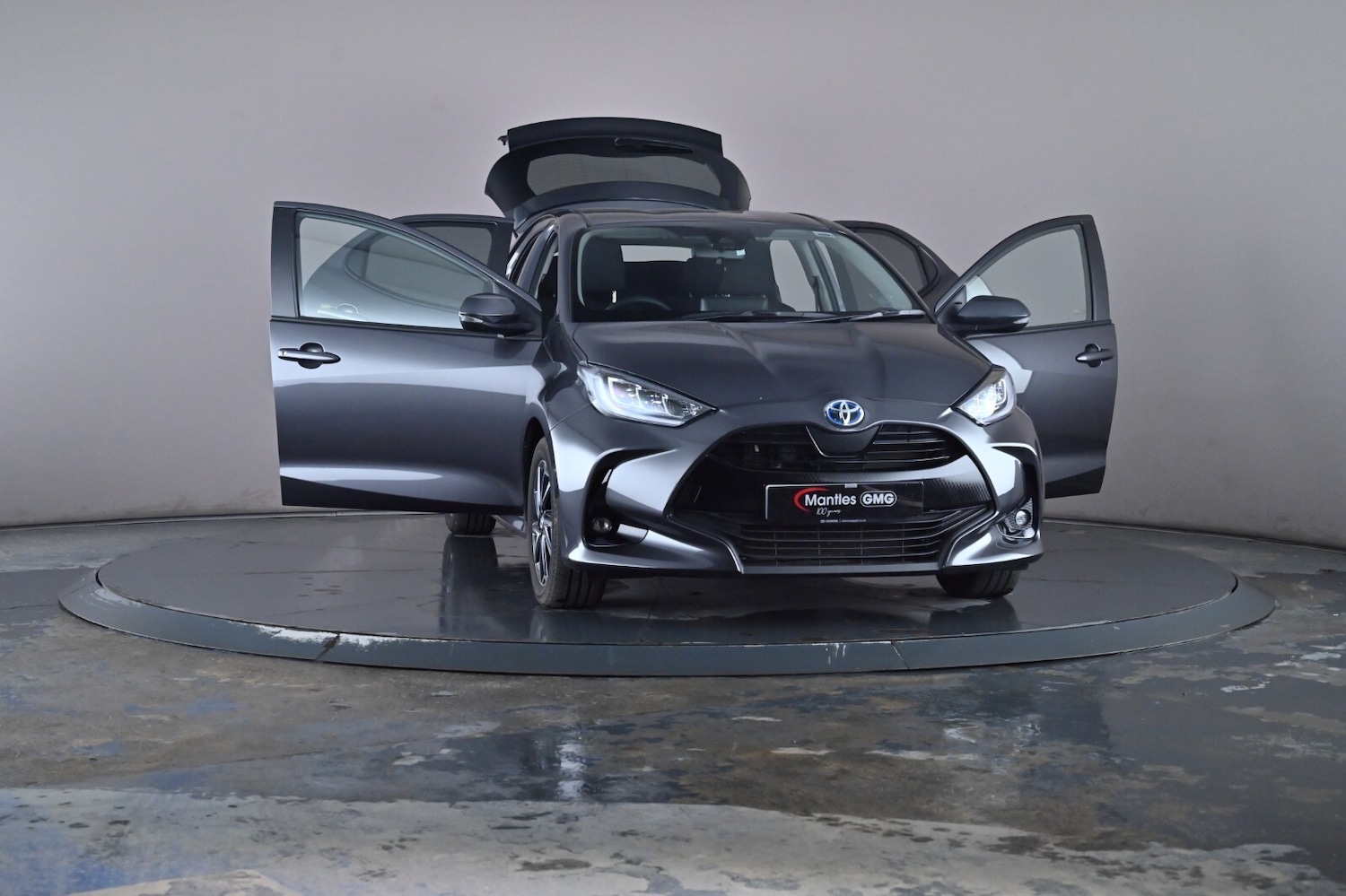 Used Toyota Yaris 2023 for sale - 76716465: Photo 38