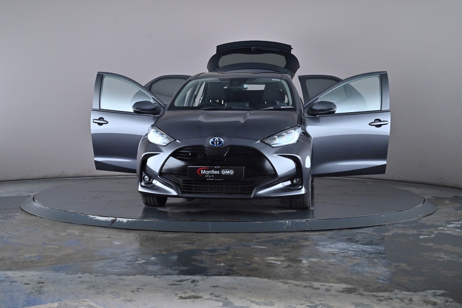 Used Toyota Yaris 2023 for sale - 76716465: Photo 40