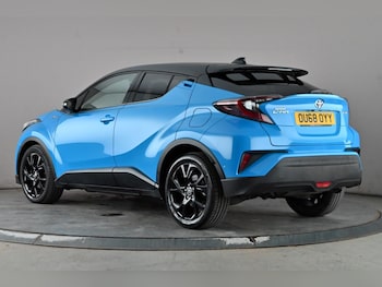Used Toyota C-HR 2018 for sale - 78802039: Photo