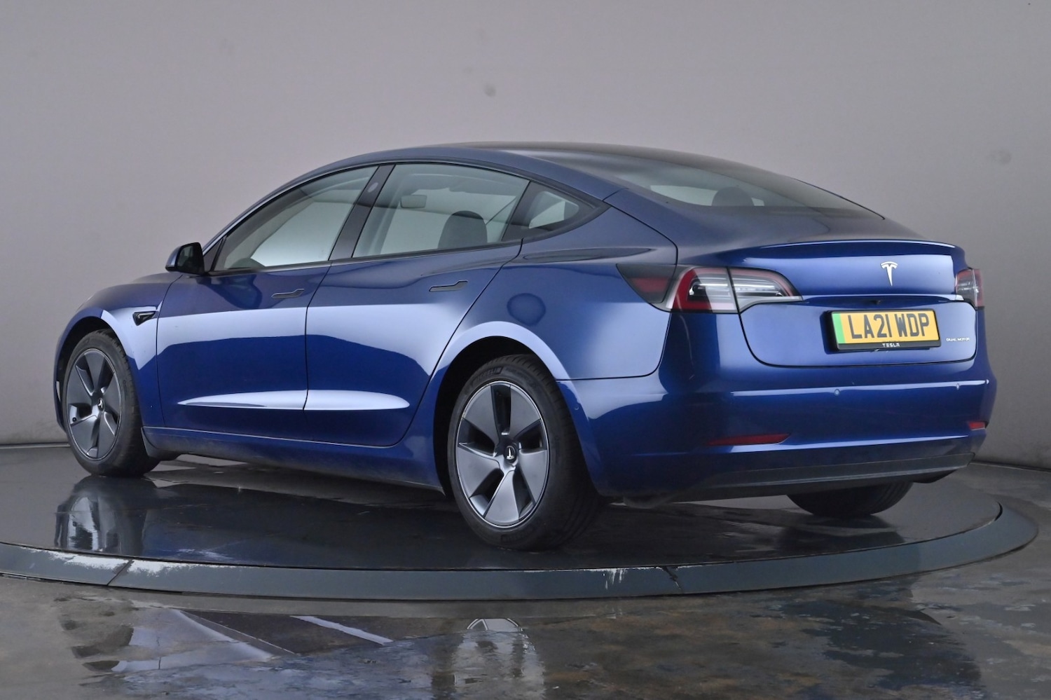 Used Tesla Model 3 2021 for sale - 76376626: Photo 4