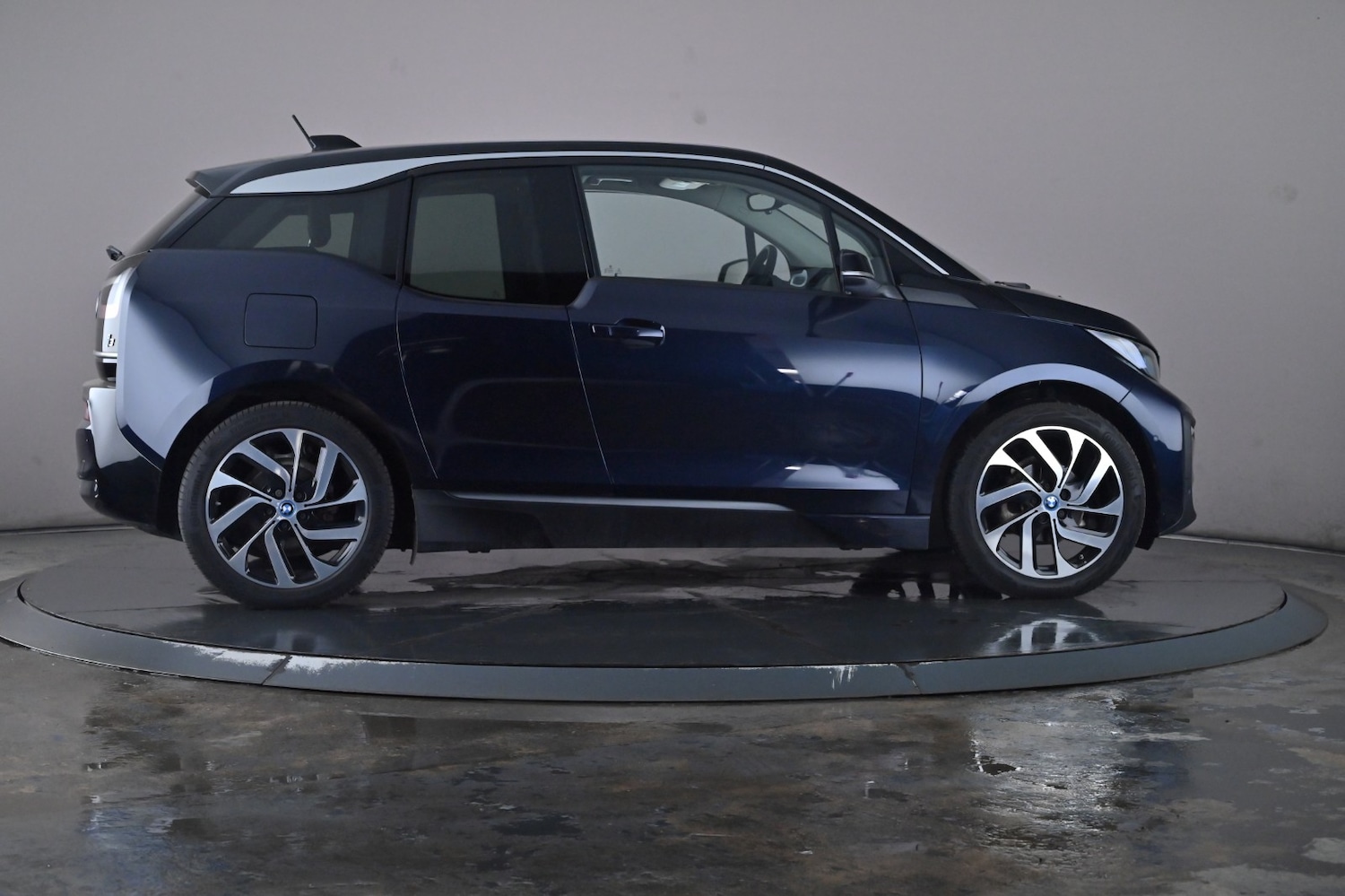 Used BMW i3 2020 for sale - 76744708: Photo 32