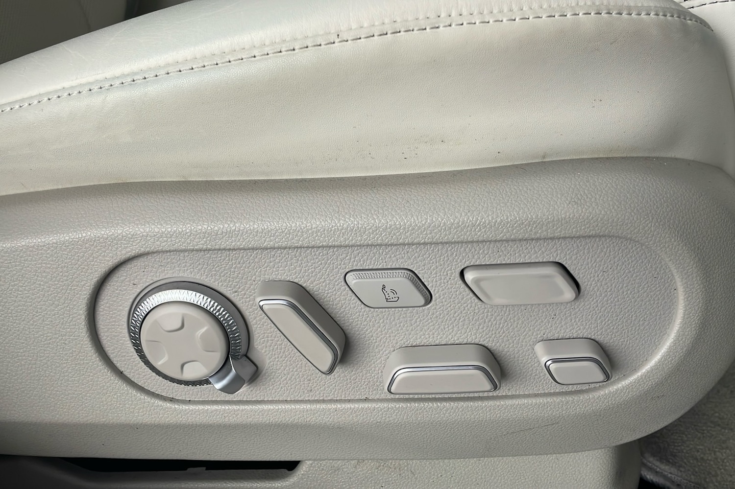 Used Genesis GV60 2024 for sale - 77303374: Photo 27