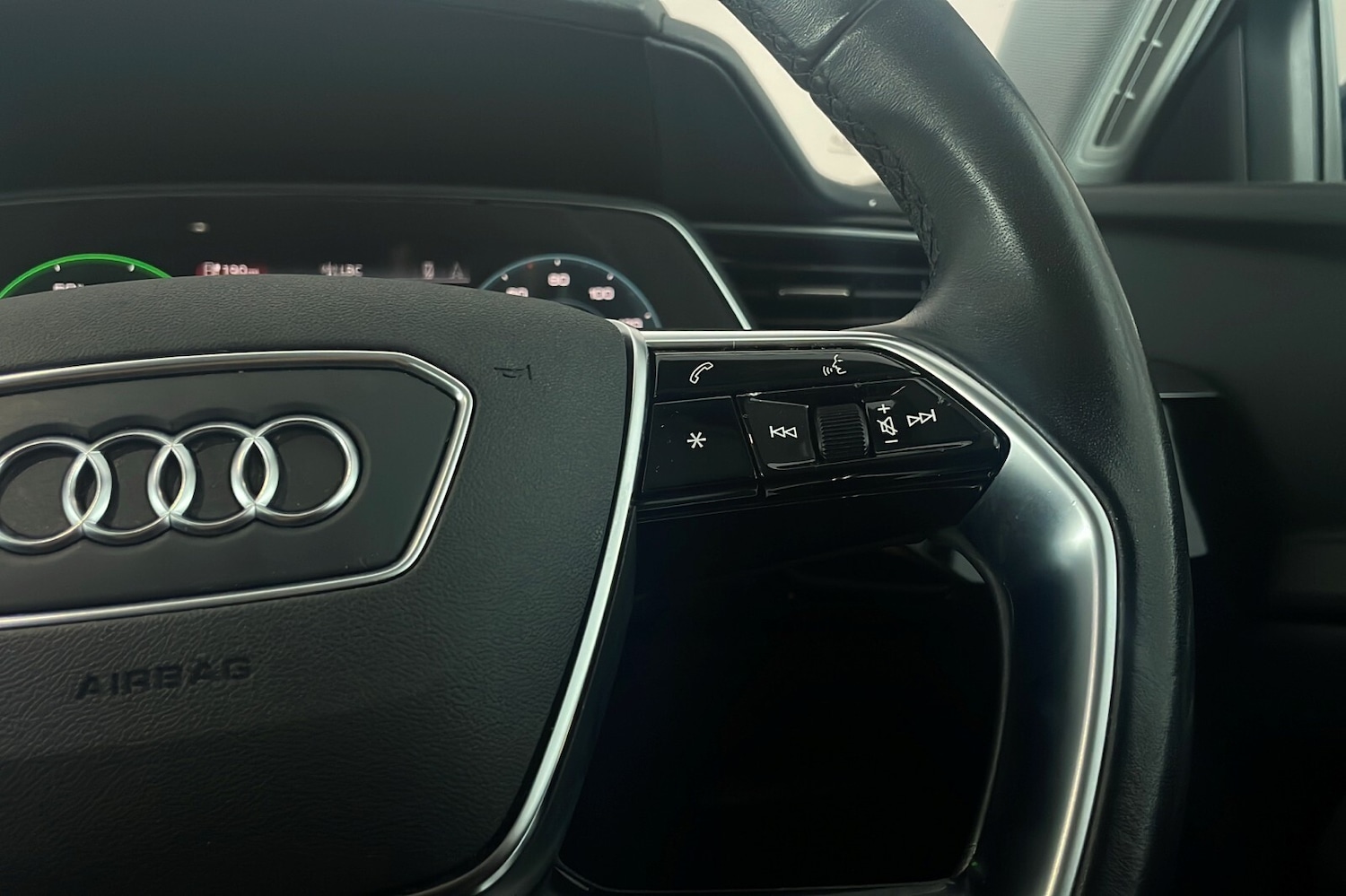 Used Audi e-tron 2022 for sale - 76744651: Photo 17