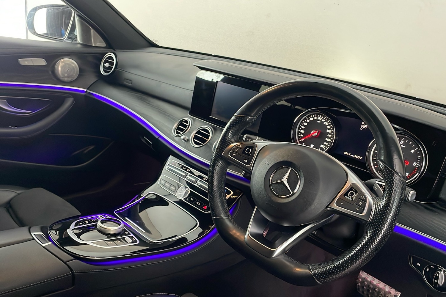 Used Mercedes-Benz E Class 2017 for sale - 77744080: Photo 10