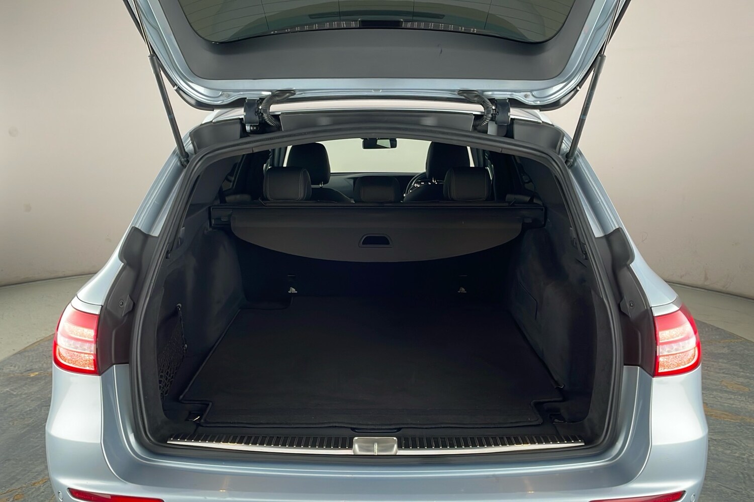 Used Mercedes-Benz E Class 2017 for sale - 77744080: Photo 21