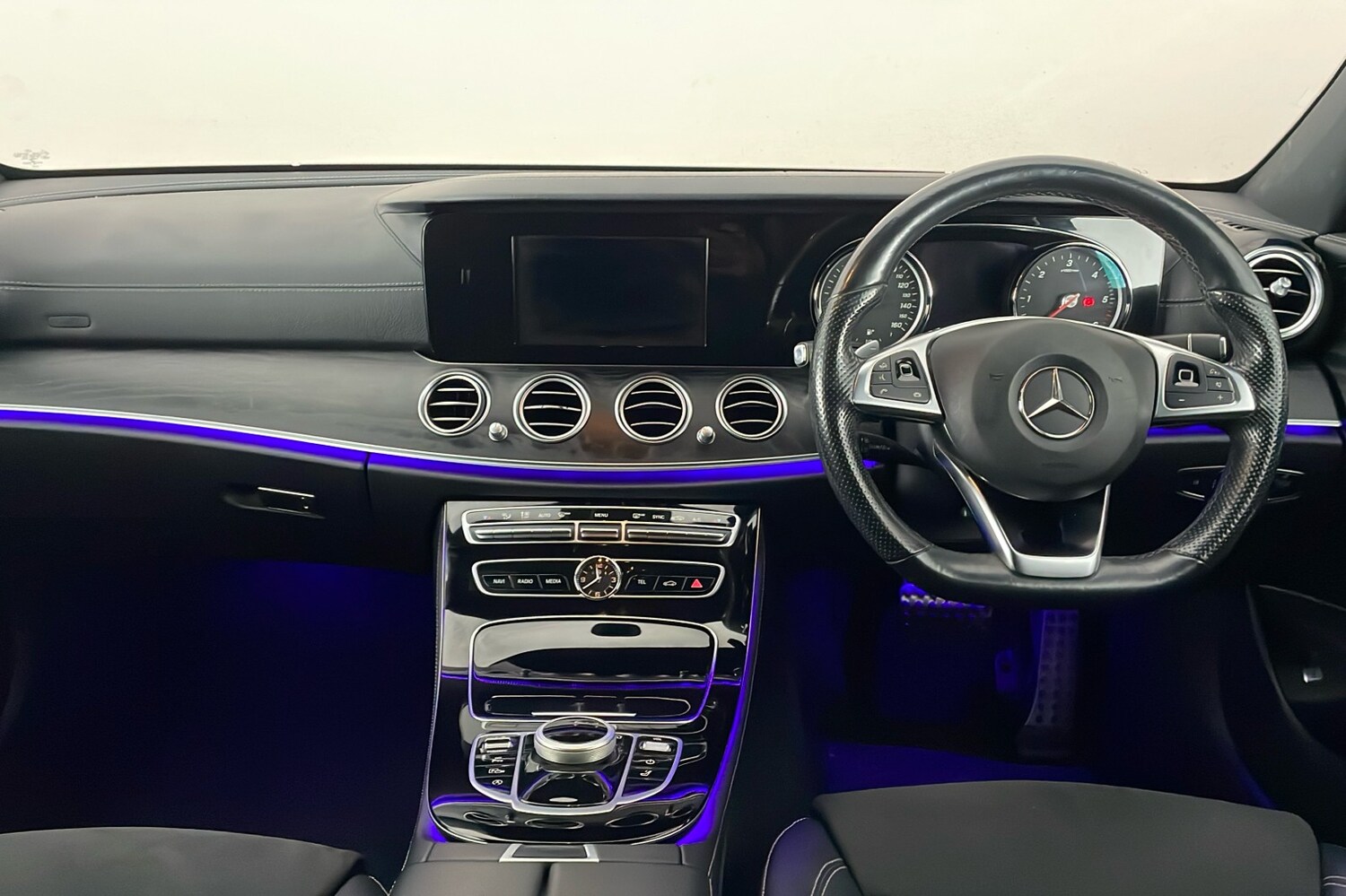 Used Mercedes-Benz E Class 2017 for sale - 77744080: Photo 8