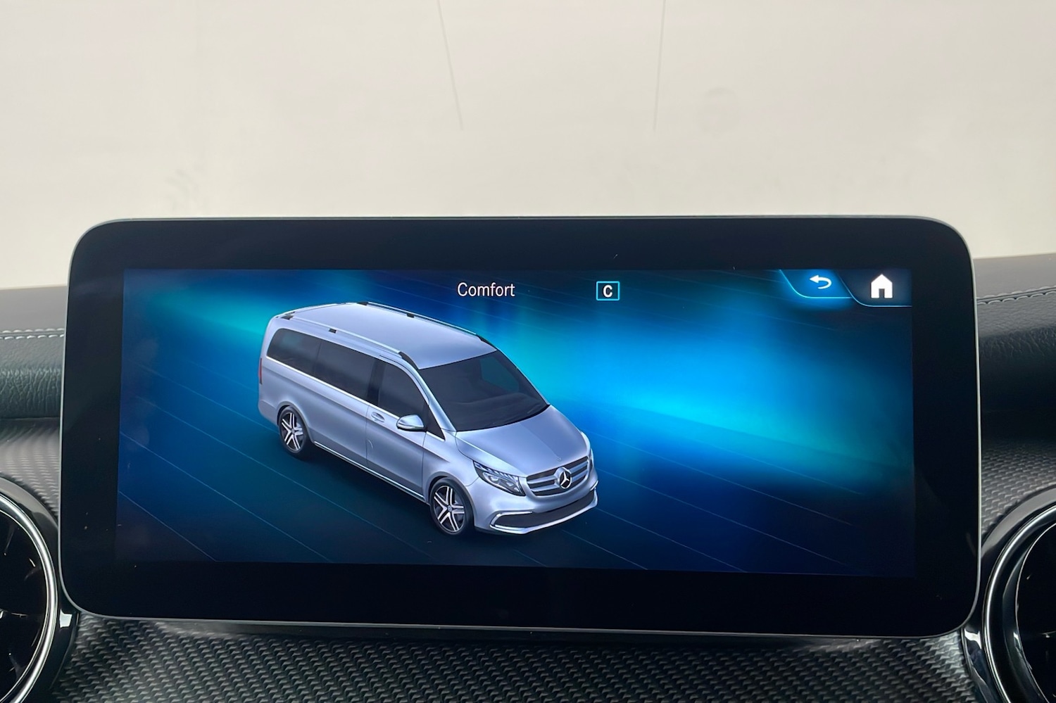 Used Mercedes-Benz V-Class 2023 for sale - 76932060: Photo 25