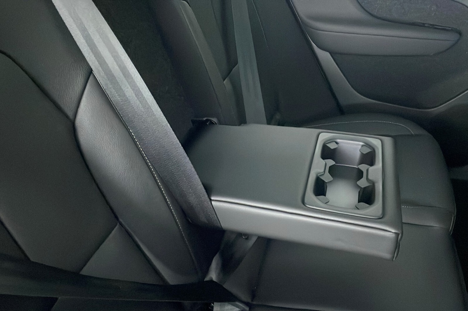 Used Volvo XC40 2021 for sale - 76672369: Photo 21