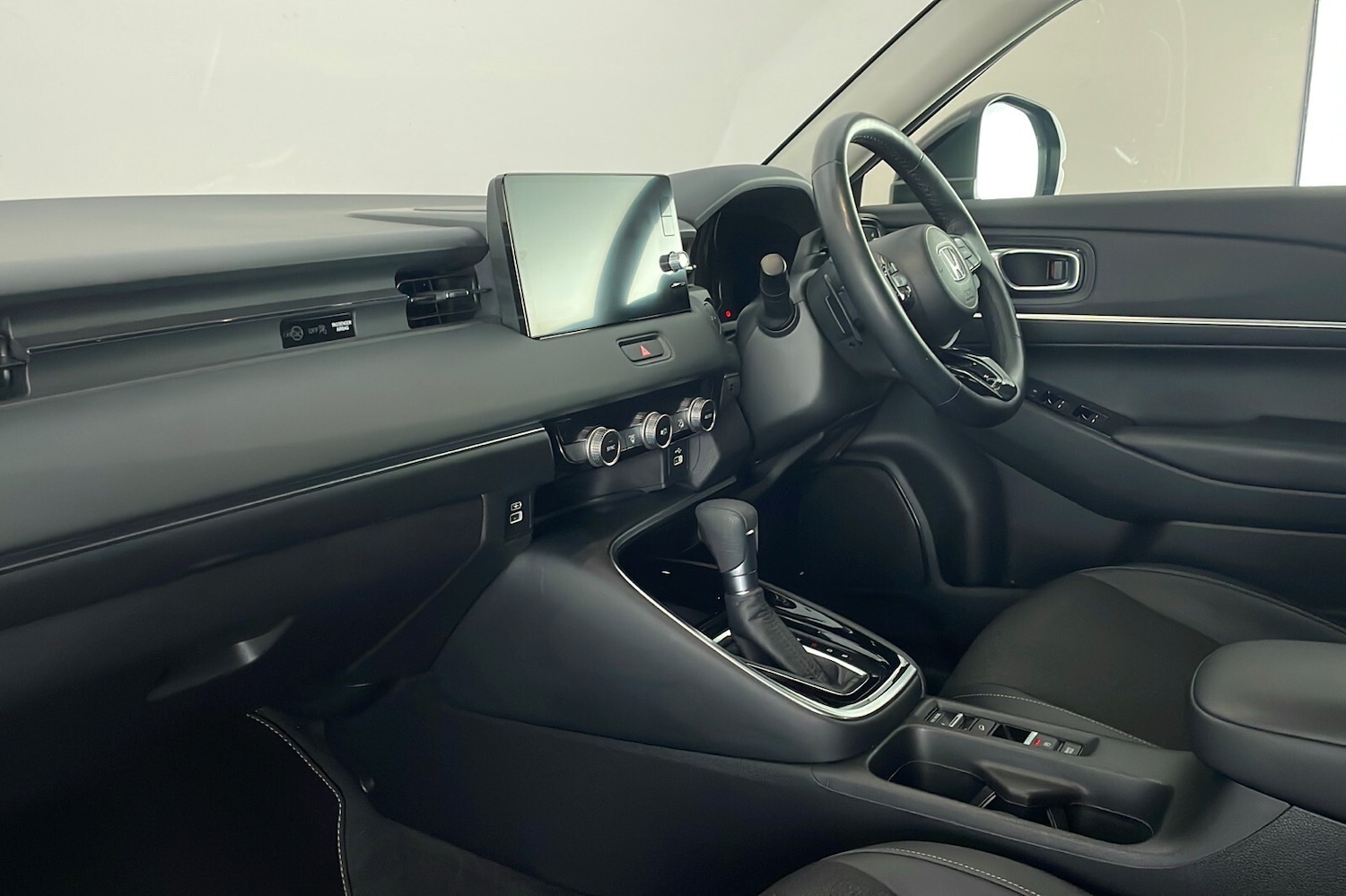 Used Honda HR-V 2022 for sale - 76744608: Photo 9