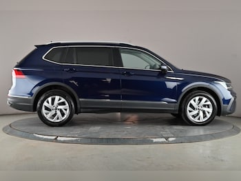 Used Volkswagen Tiguan Allspace 2023 for sale - 78668106: Photo