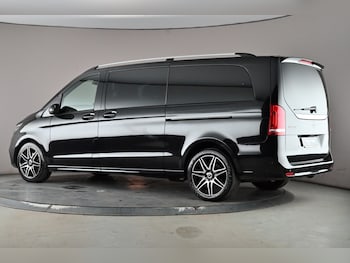 Used Mercedes-Benz V-Class 2023 for sale - 77548106: Photo