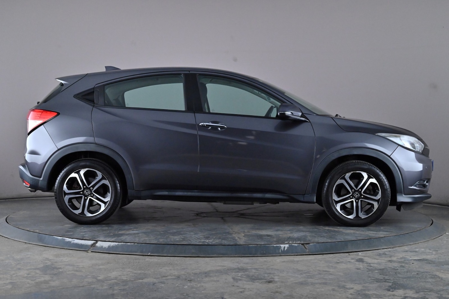 Used Honda HR-V 2015 for sale - 76536481: Photo 3
