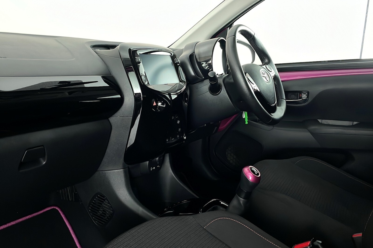 Used Toyota AYGO 2018 for sale - 76621847: Photo 10