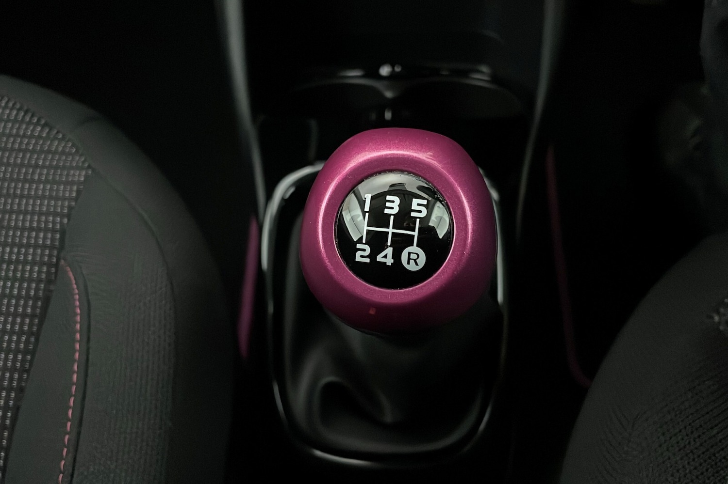 Used Toyota AYGO 2018 for sale - 76621847: Photo 12