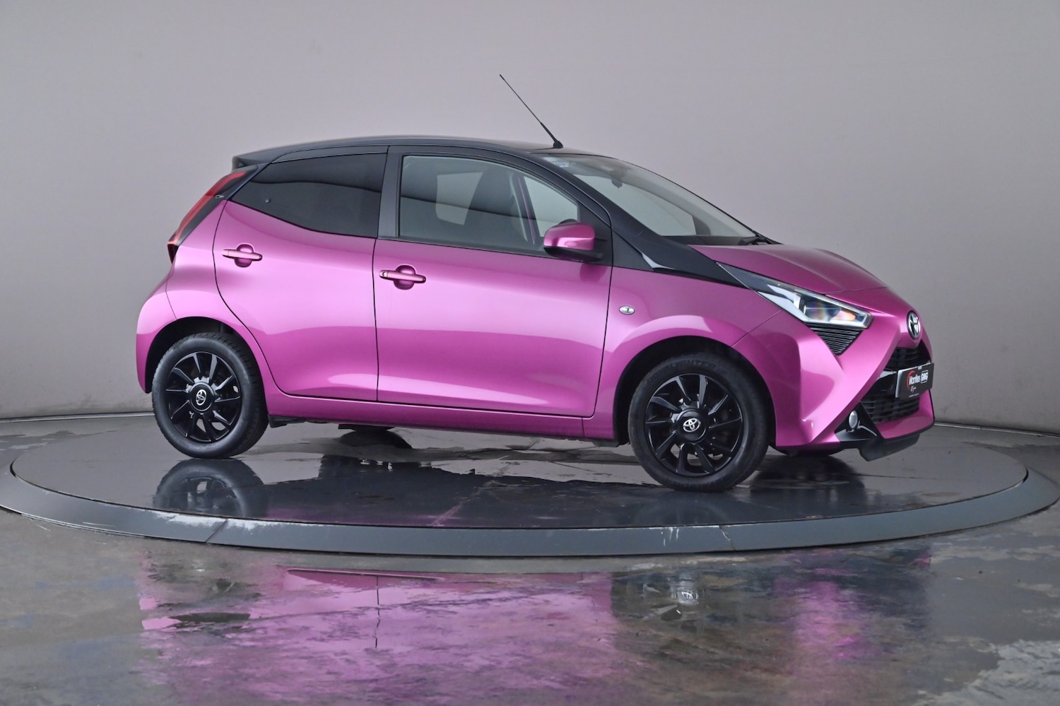 Used Toyota AYGO 2018 for sale - 76621847: Photo 35