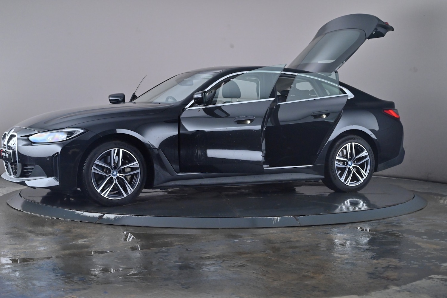 Used BMW i4 2022 for sale - 76716492: Photo 48
