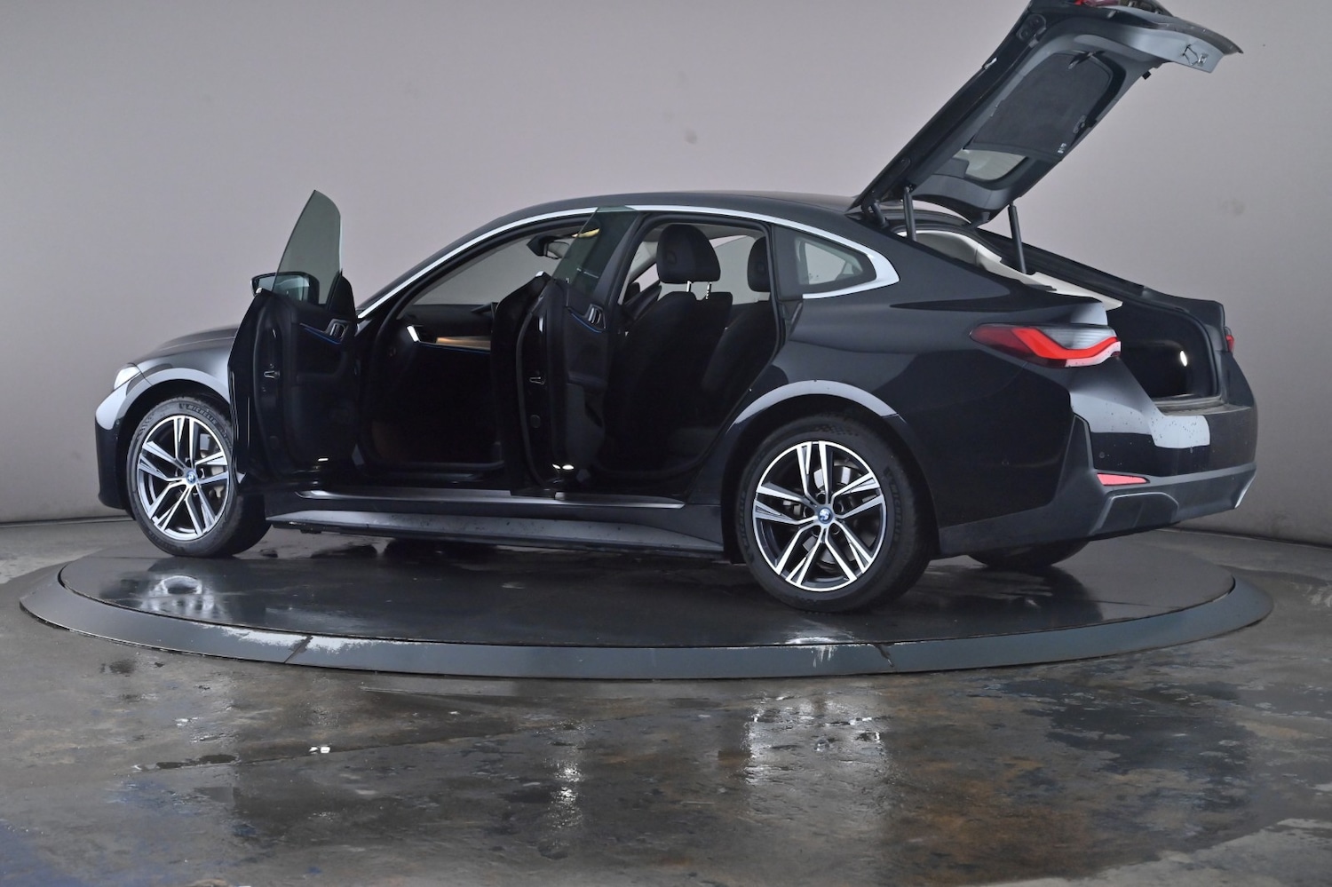 Used BMW i4 2022 for sale - 76716492: Photo 54