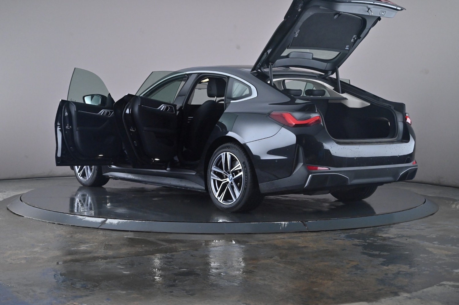 Used BMW i4 2022 for sale - 76716492: Photo 56