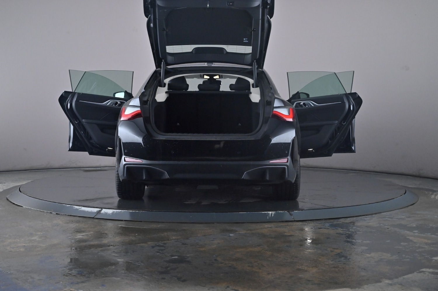 Used BMW i4 2022 for sale - 76716492: Photo 60