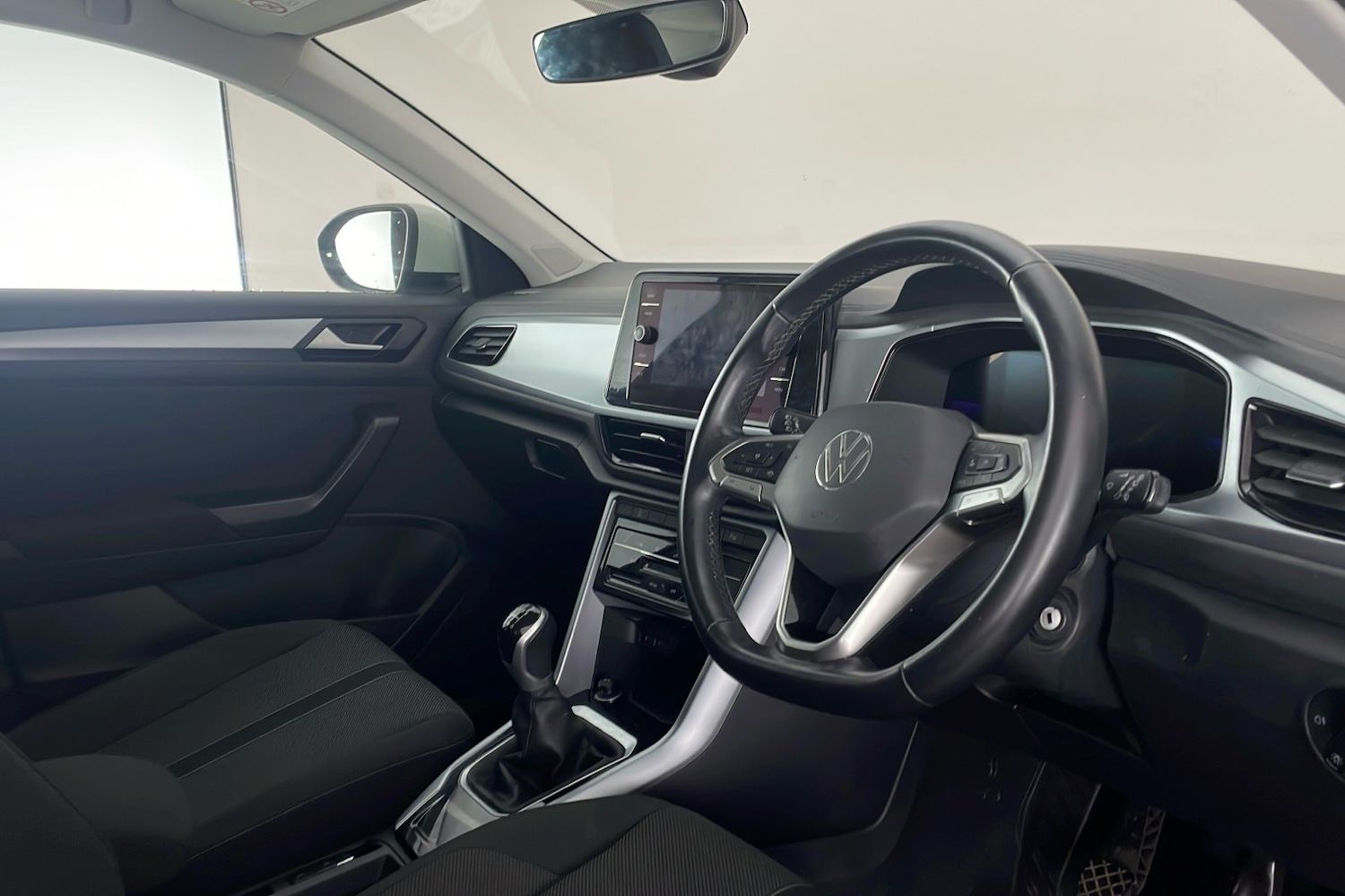 Used Volkswagen T-Roc 2022 for sale - 76892948: Photo 11